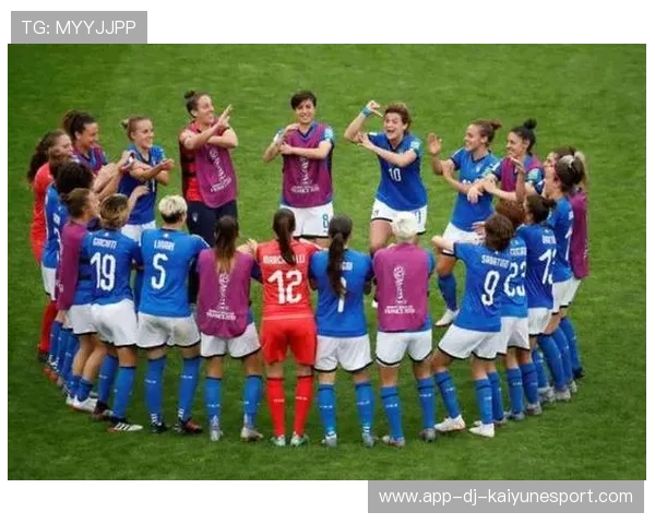 国际足联世界杯赛中国女队战绩亮眼 新星势不可挡，中国队女足世界杯亚军