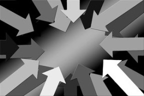 kering.com-战术自由度在五大联赛中是否有显著差异，战术站位和自由站位