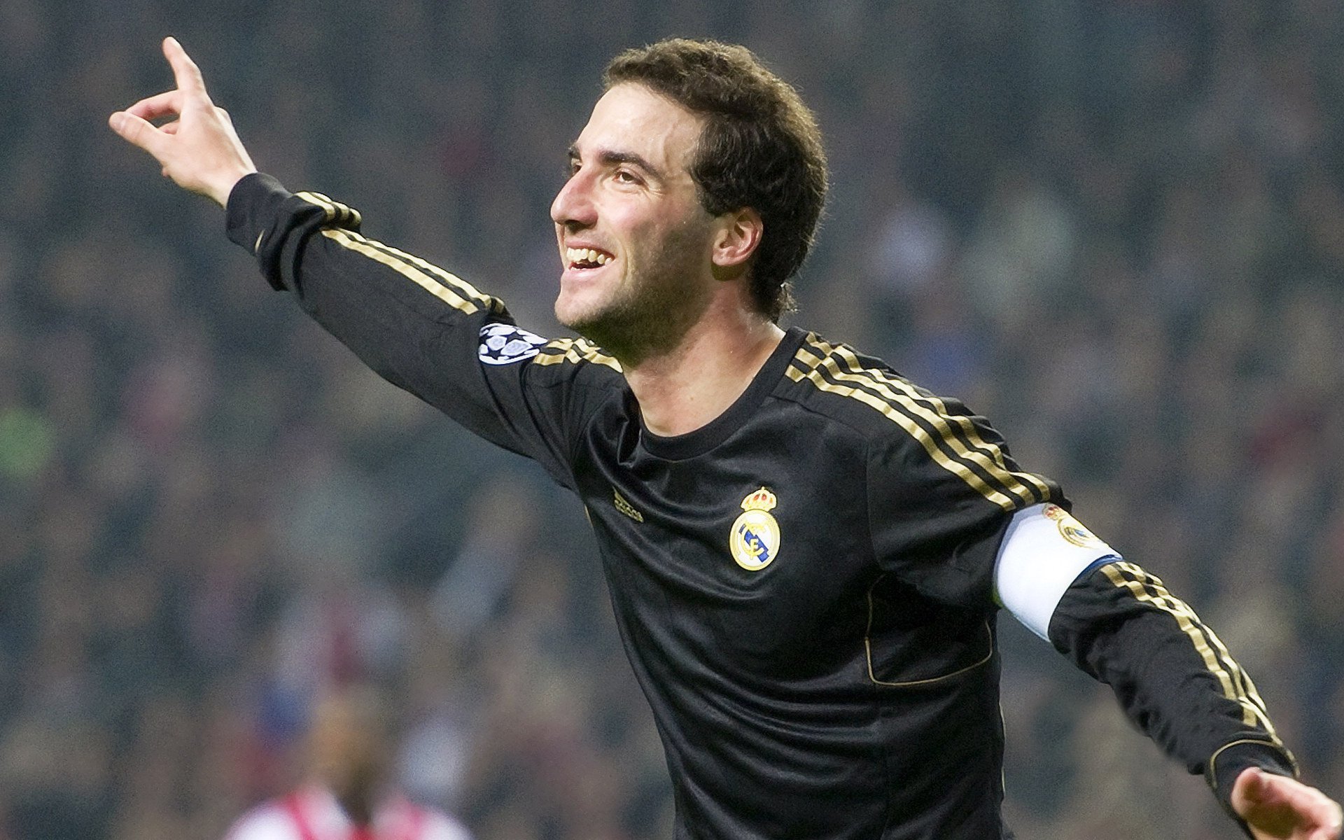 MVP榜第五!詹皇绝杀者成NBA最大奇迹,岂止1亿合同,他真值3个亿,詹皇最后时刻收比赛