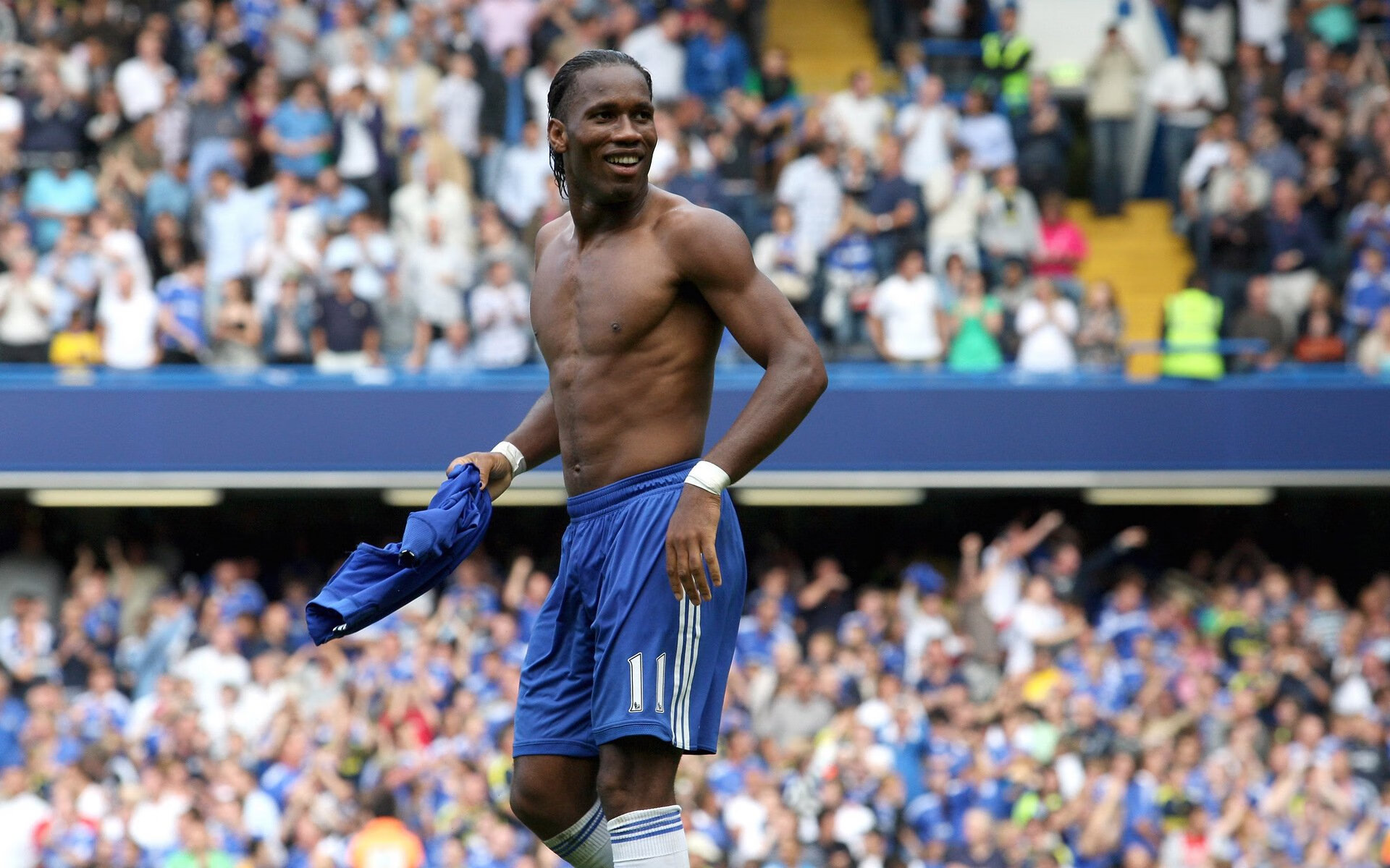 世界羽毛球超级赛韩国公开赛 何冰娇连克强敌闯入女单决赛，韩国羽毛球第一女双